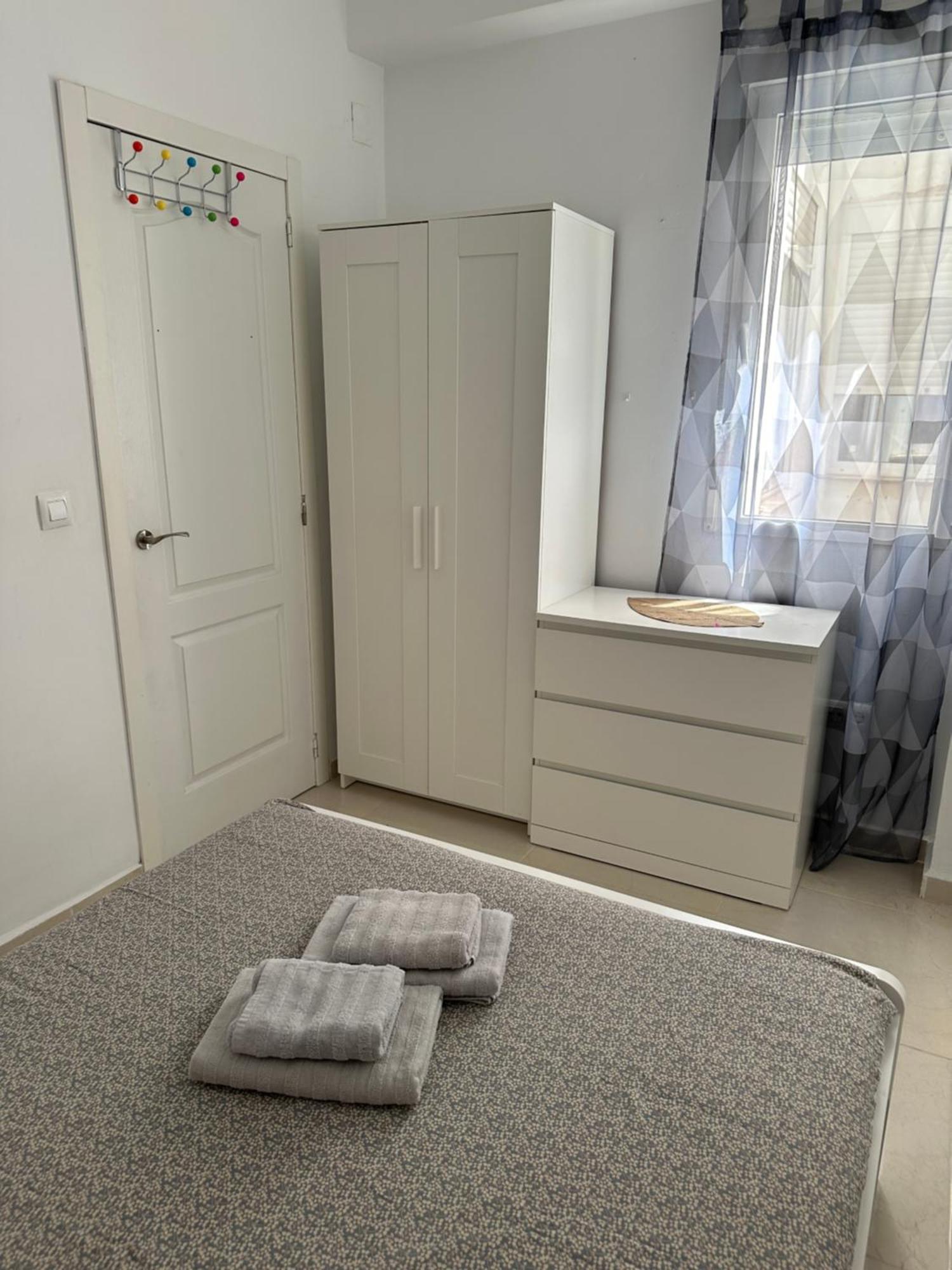 Modern And Bright 5 Bedroom Apartment Del Prado Gandía Eksteriør billede