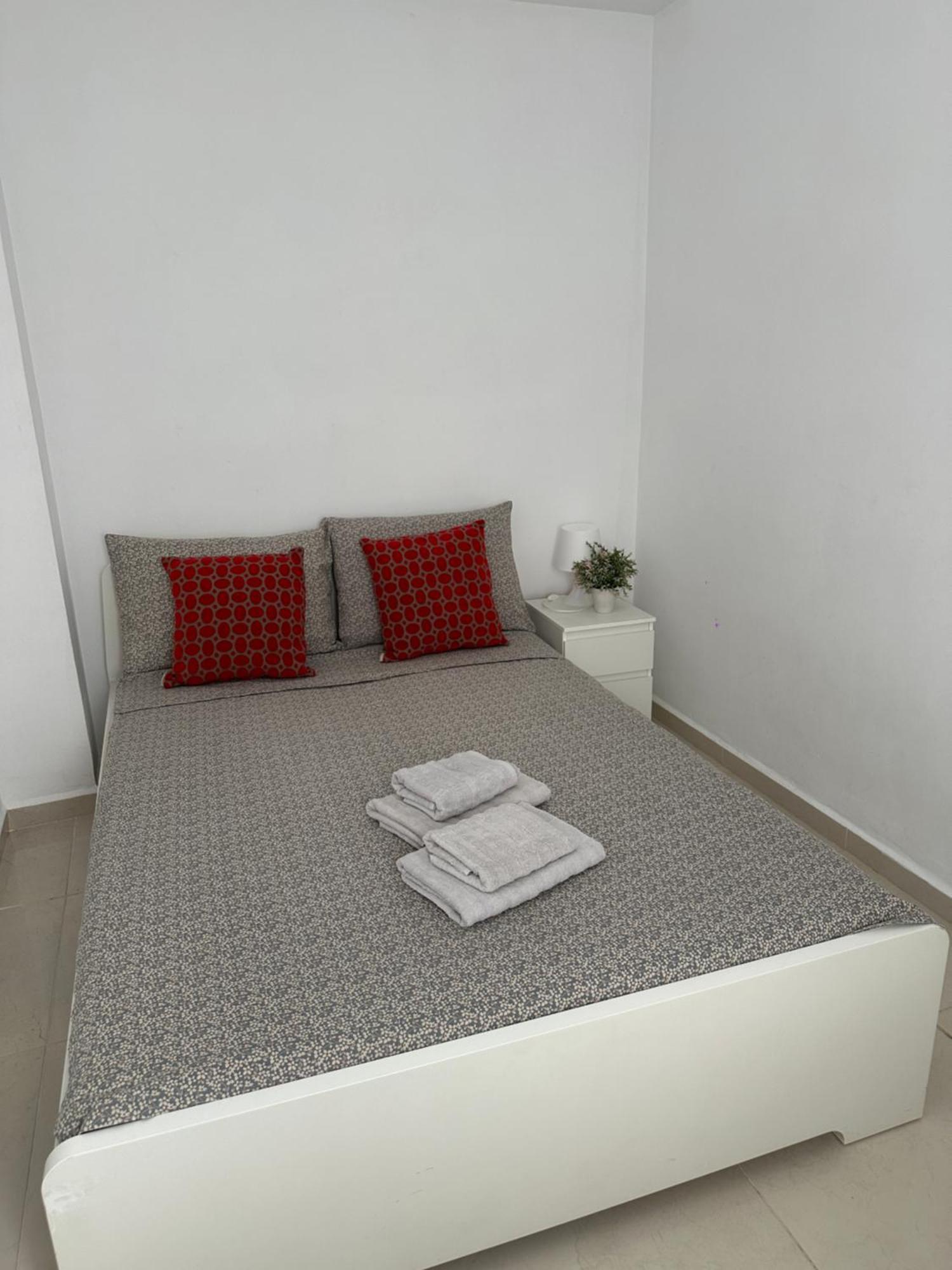 Modern And Bright 5 Bedroom Apartment Del Prado Gandía Eksteriør billede